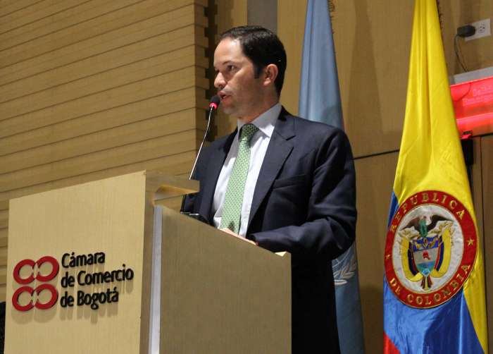 Director de UIAF Colombia Director de UIAF Colombia