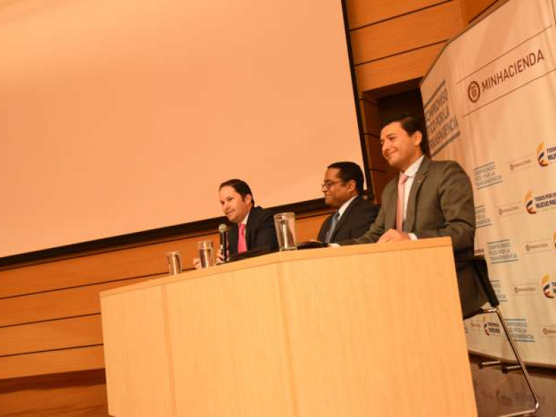 Termina con éxito la visita del FMI a Colombia