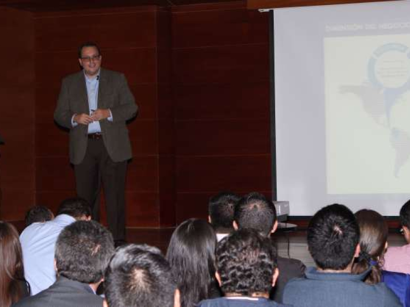 Luis Edmundo Suárez explica las ventajas de Big Data aplicada al análisis financiero