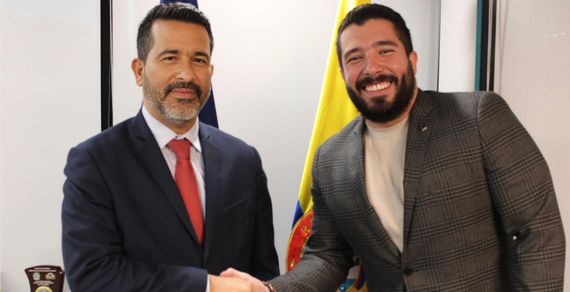 Firma de convenio entre la UIAF y Positiva