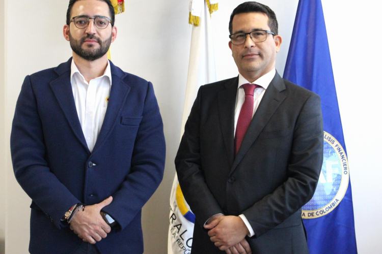 La UIAF y la Contraloría General de la República firman convenio para fortalecer la lucha anticorrupción