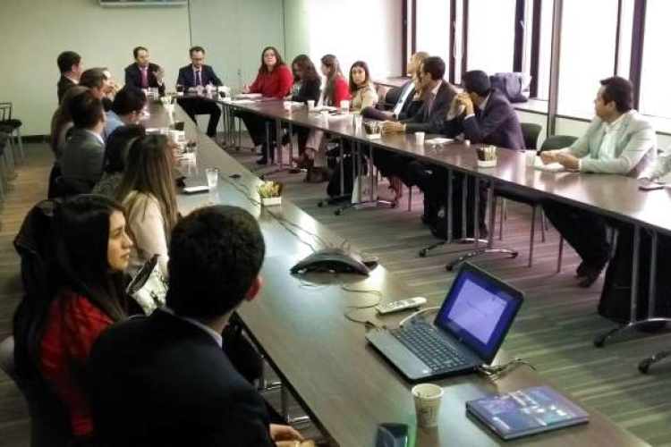 La Uiaf recuerda su compromiso con los gremios