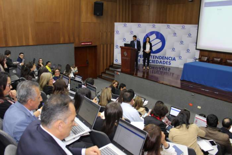 UIAF realizó con éxito el primer taller de Juego de Roles